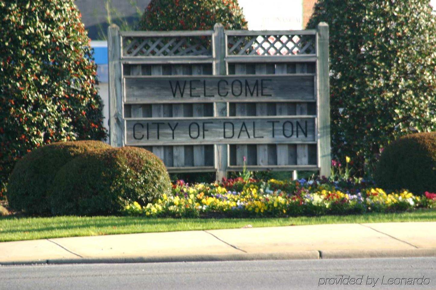 Hampton Inn Dalton Bagian luar foto