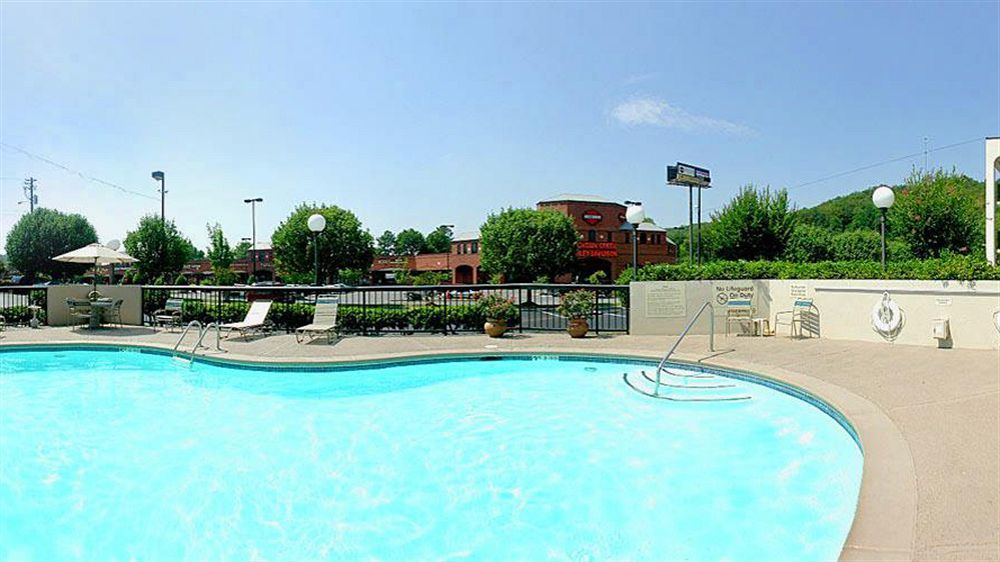 Hampton Inn Dalton Bagian luar foto